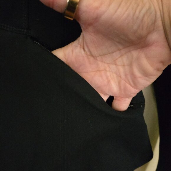 Spyder Active NWT Full Zip Hoodie Zip Pockets Logo All Season Size S - Picture 3 of 6